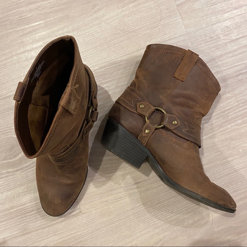 🚫SOLD🚫Leather ankle cowboy boots